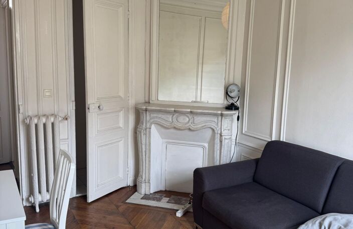 Appartement 2 p à PARIS 17ème — photo 2