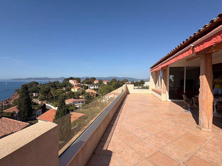 SAINT RAPHAEL VILLA TOIT VUE MER — photo 1