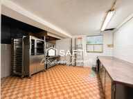 Immeuble mixte - Commerce et duplex T5 + combles — photo 3