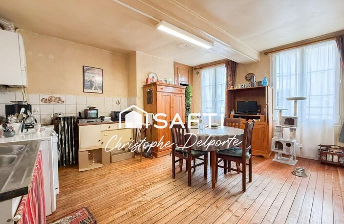 Immeuble mixte - Commerce et duplex T5 + combles — photo 4