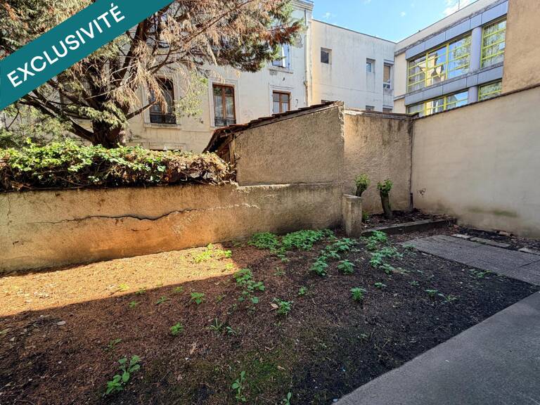 Appartement à Cusset — photo 1