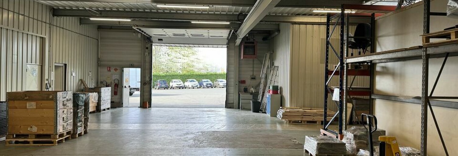 Commerce  1800 m² à vendre à Saint-Cyr-sur-Loire (37540)