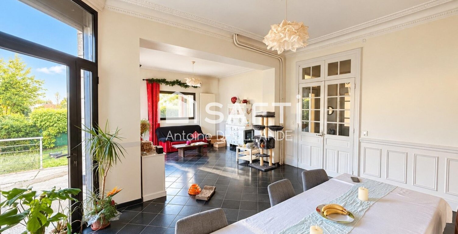 Maison bourgeoise de caractère  310 m² — photo 1