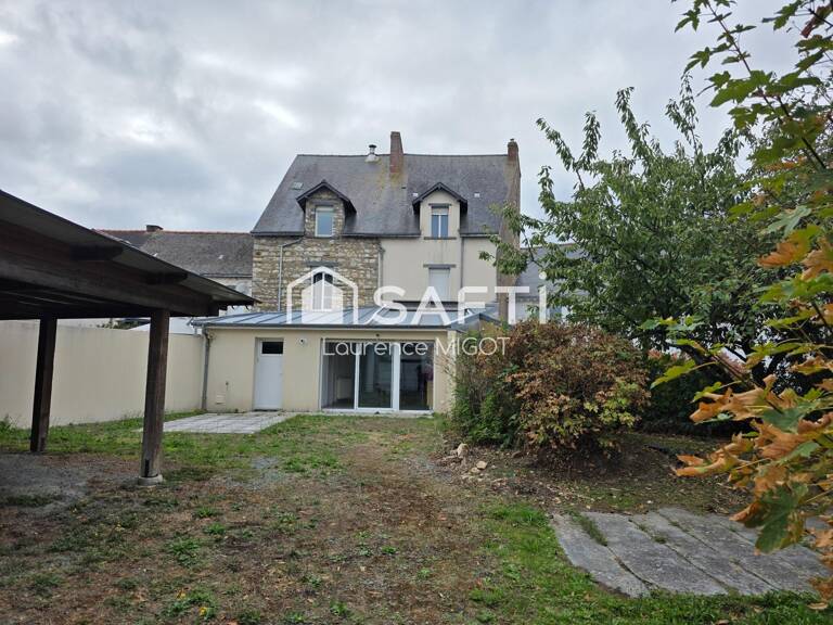 Centre-bourg, au calme avec jardin — photo 1