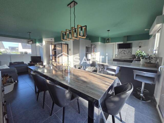 Cubique de 4 chambres. On pose ses meubles. — photo du bien