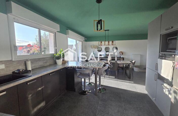 Cubique de 4 chambres. On pose ses meubles. — photo 4