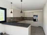 Vue sur les montagnes, environnement paisible, maison familiale — photo 3