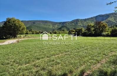 Terrain constructible viabilisé libre constructeur. — photo du bien