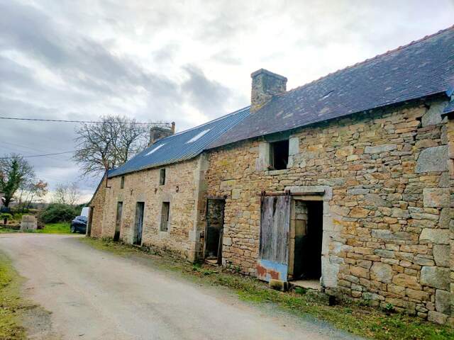 Hangar + Longère + Mobil-home situés au calme — photo du bien