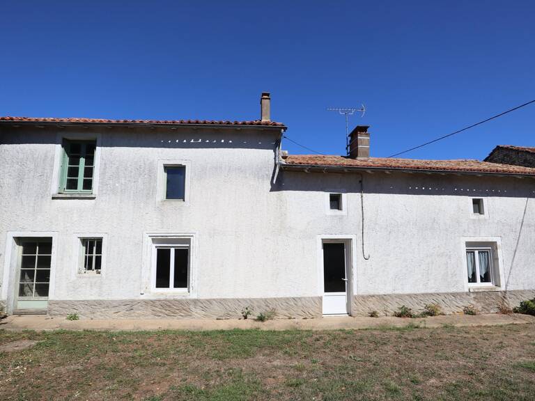 Maison 2 chambres à rénover sur terrain de 988m2 — photo 1