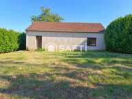 Saint-Privé  Bâtiment à transformer en habitation  CU obtenu  Terrain 1 879 m². Extension possible. — photo 2