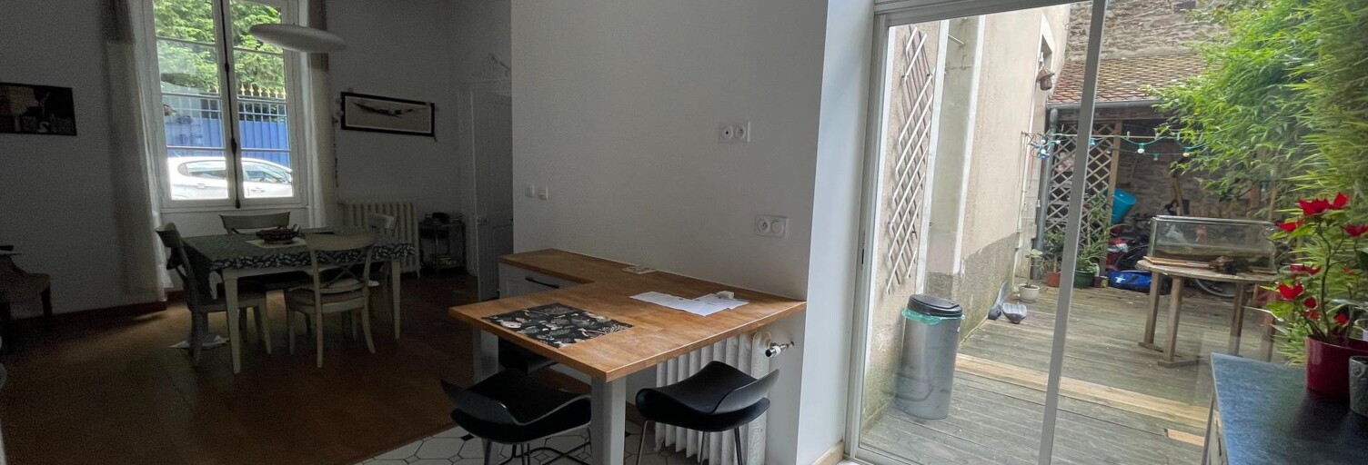 Maison 7 Pièces 144 m² à vendre à Laval (53000)