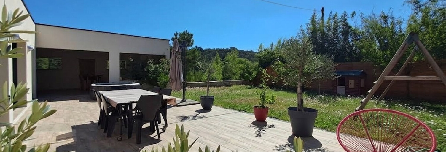 Maison 8 Pièces 188 m² à vendre à Vallon-Pont-d'Arc (07150)