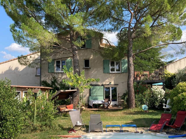 Mons , Propriété avec 3 appartements — photo du bien