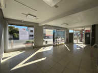 LOCAL PROFESSIONNEL — photo 4