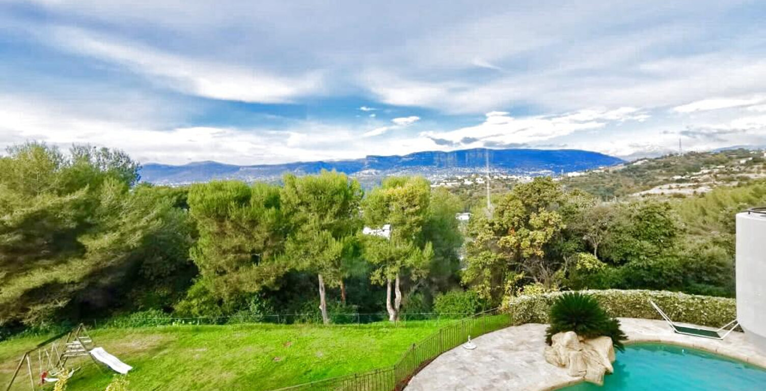 EXCLUSIVITE HAUT FABRON DEMEURE DE 270 m2 + 6450 m2 de terrain , piscine — photo 1