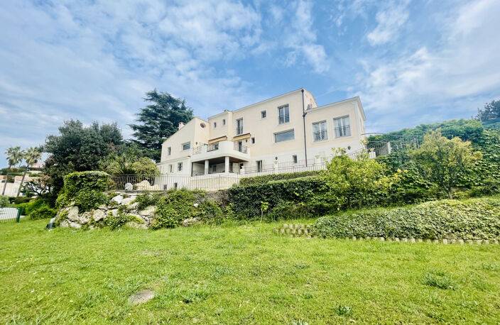 EXCLUSIVITE HAUT FABRON DEMEURE DE 270 m2 + 6450 m2 de terrain , piscine — photo 2
