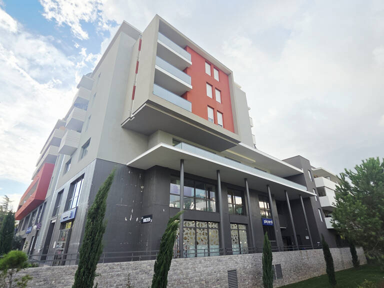 Local professionnel au cœur d’un pôle médical   Nice Ouest — photo 1