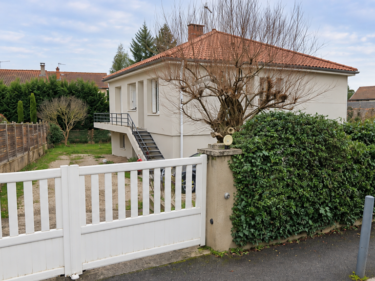 Maison Proche du Bourg et commerces — photo 1
