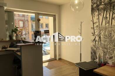 Commerce  124200 €