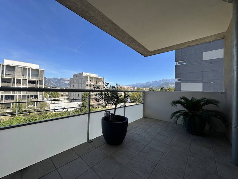 Apparement 2 pièces avec terrasse - Echirolles - rue Géo Charles - 65 m2 — photo 1