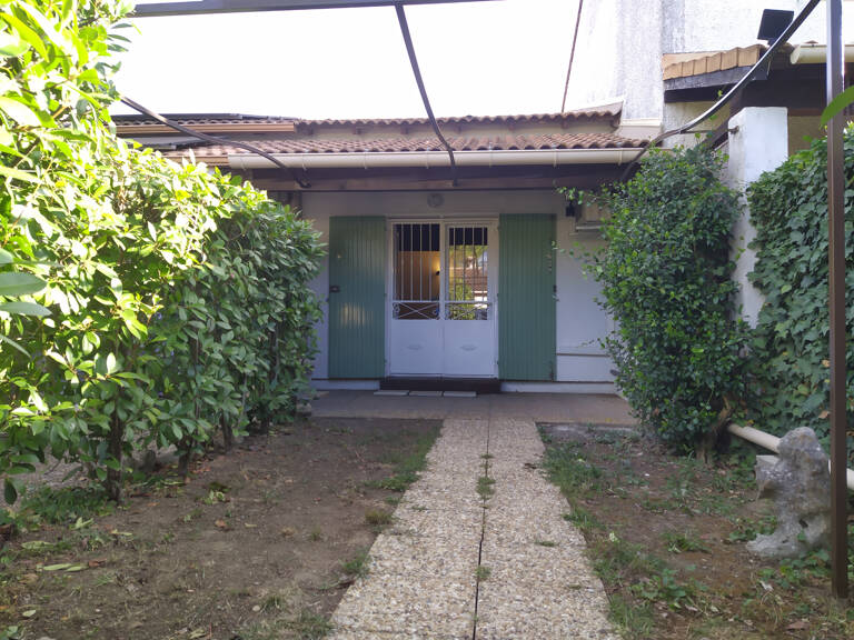 A LOUER PETITE MAISON AVEC JARDINET QUISSAC — photo 1