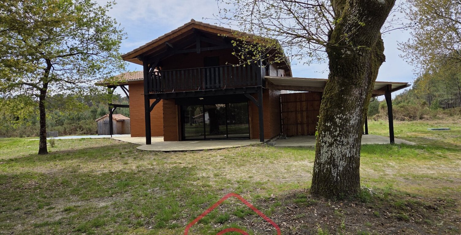 Maison bois de 160 m² sur St Paul en Born — photo 1