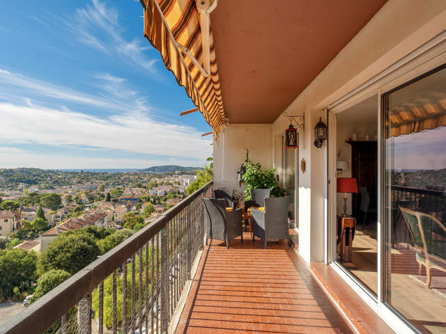 Appartement T5 Le Faron — photo du bien