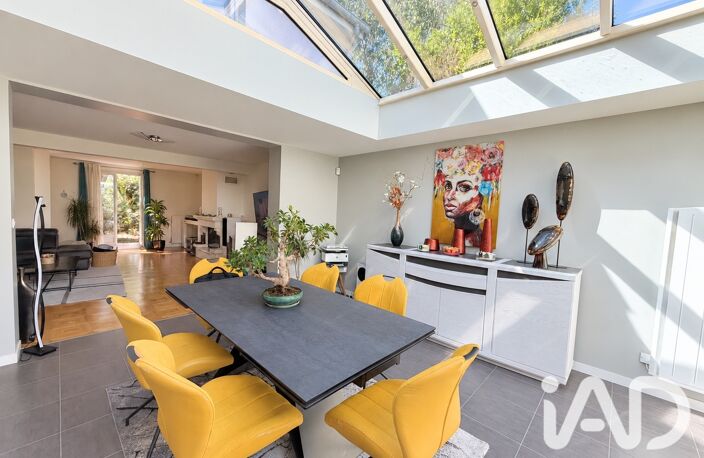 Vente Maison/villa 8 pièces — photo 2