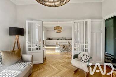 Appartement 4 pièces 749900 €