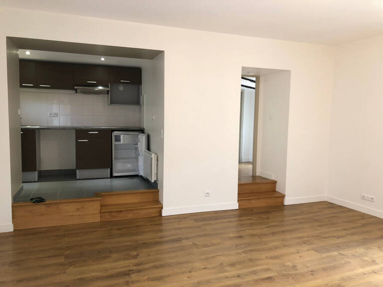 Appartement Poitiers Centre ville 2 pièce(s) 48.50 m2 — photo 1
