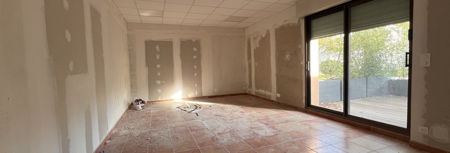 Divers 4 Pièces 160 m² à louer à Saint-Maximin-la-Sainte-Baume (83470)
