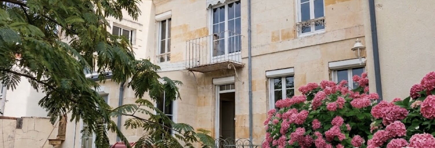 Maison 8 Pièces 280 m² à vendre à Saintes (17100)