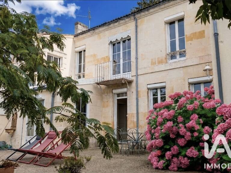 Vente Maison/villa 8 pièces — photo 1