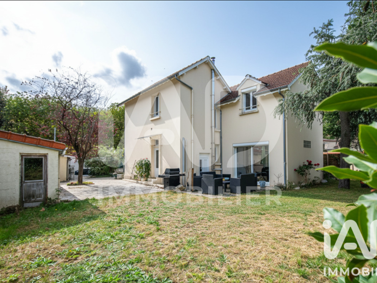 Vente Maison/villa 8 pièces — photo 1