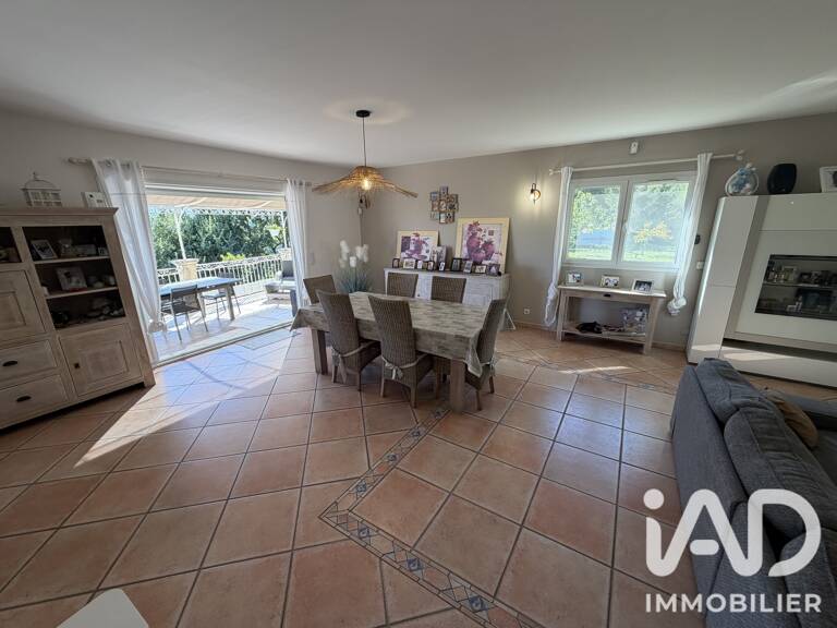 Location Maison traditionnelle 5 pièces — photo 1