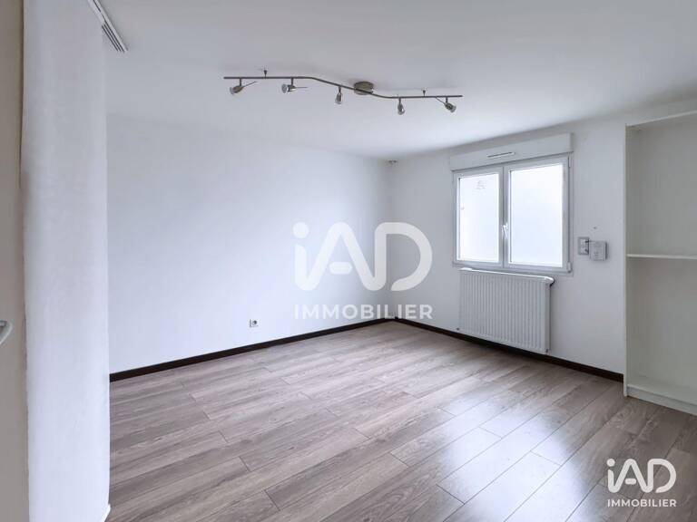 Location Local d'activités 15 m&sup2; — photo 1