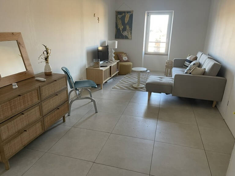 À Port-Vendres, grand appartement T2, dernier étage avec balcon — photo 1