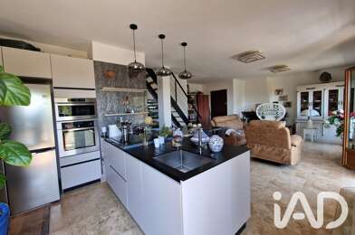 Appartement 4 pièces 699000 €