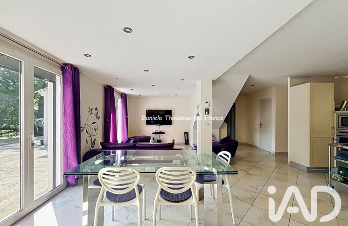 Vente Maison/villa 8 pièces — photo 2