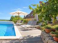 Belle maison en pierre rénovée avec piscine chauffée et char — photo 3