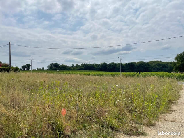 Terrain à bâtir à Frontenac (33760) — photo du bien