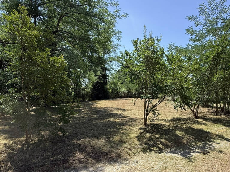 Terrain à bâtir à Langoiran (33550) — photo 1