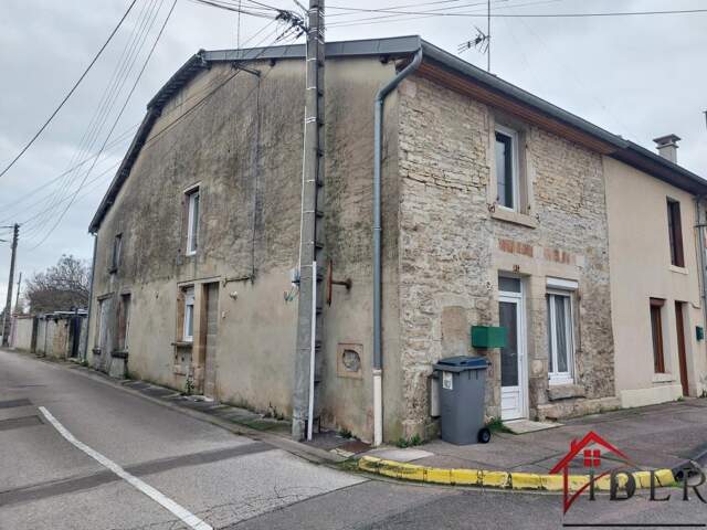 WASSY, maison de 160m2 avec locataires offrant 3 chambres + — photo du bien