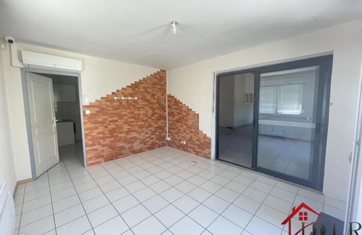 A VENDRE : LOCAL PROFESSIONNEL — photo 2