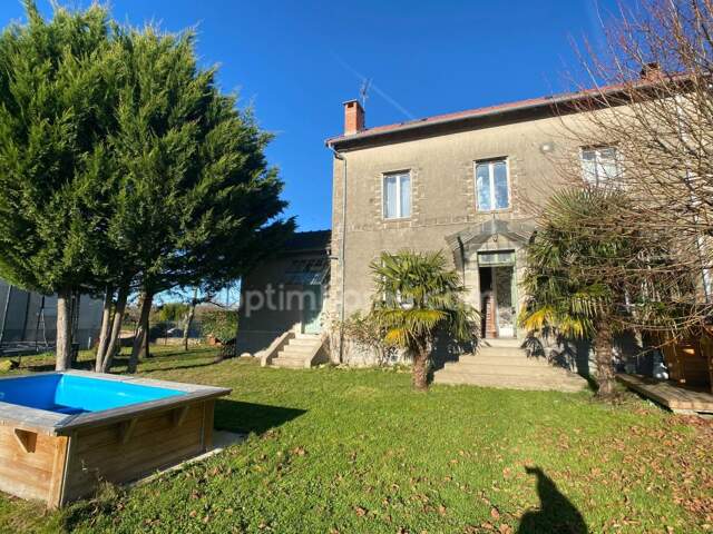 Belle maison en pierre de 4 chambres avec jardin de 515 m2 plat et puits — photo du bien