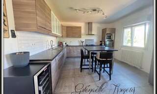 Maison 6 Pièces 121 m² à vendre à Sizun (29450)