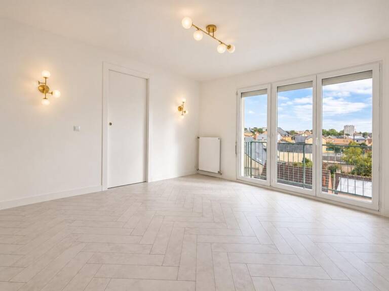 Appartement 4 pièces – 68 m² – 3 chambres – Balcon – Vue dégagée – Entièrement rénové — photo 1
