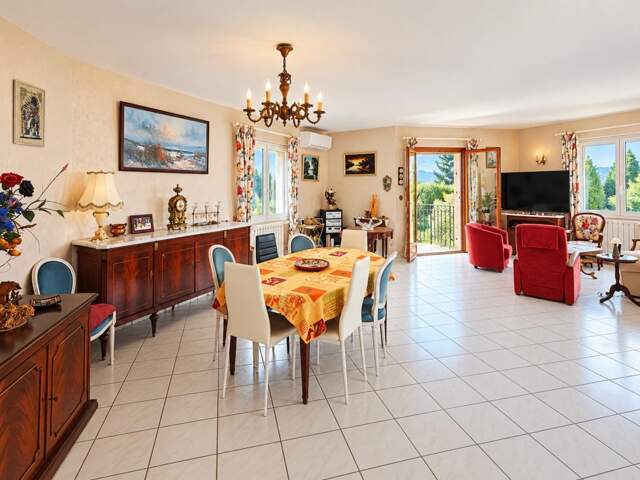 Maison à vendre 8 pièces AUBIERE (63) — photo du bien