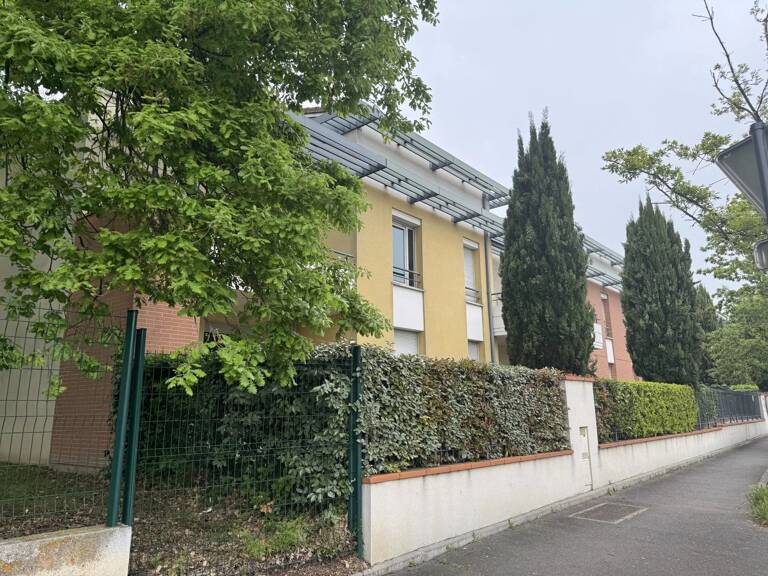 ST-EXUPERY - APPT. T2 Rdc terrasse + parking — photo 1